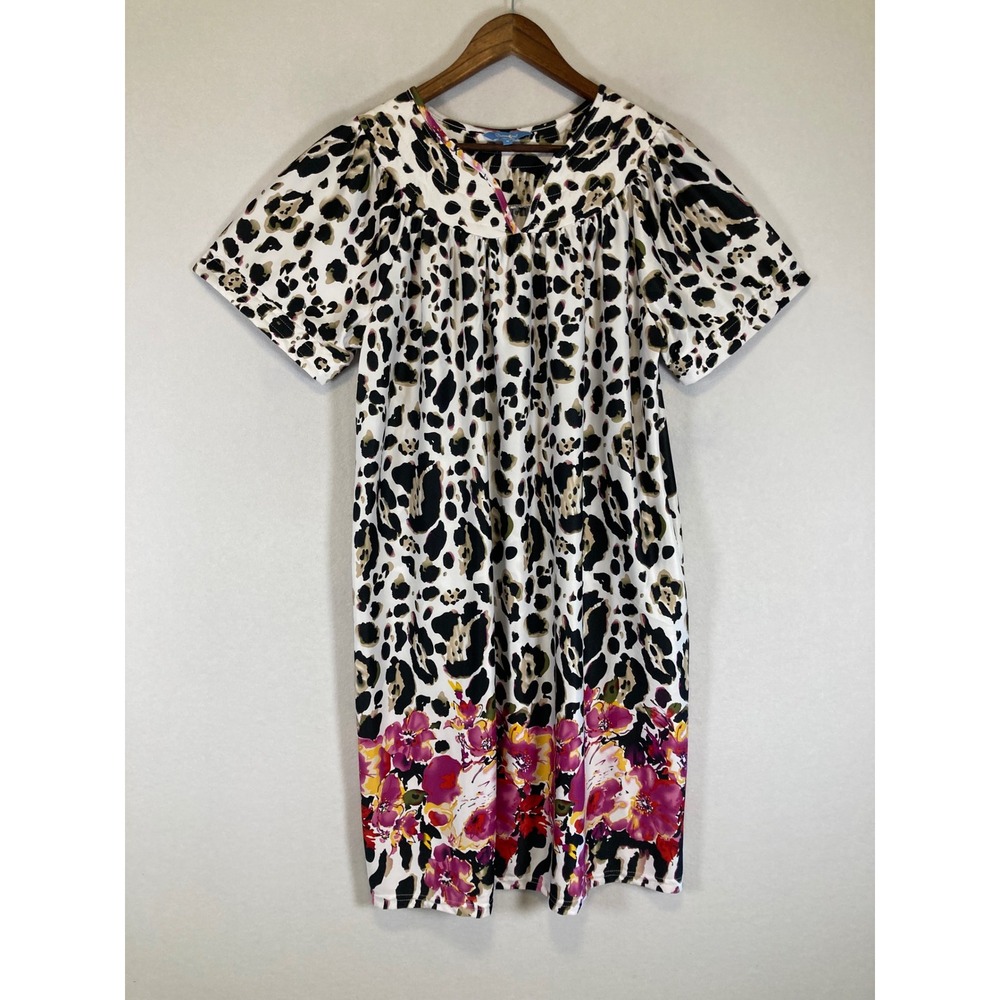 Leopard Floral DreamCrest Women Medium White Muu Muu House Dress Nightgown